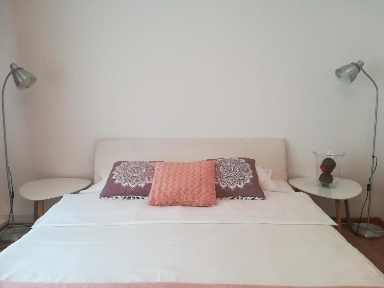 Smart Rooms Bucarest Exterior foto